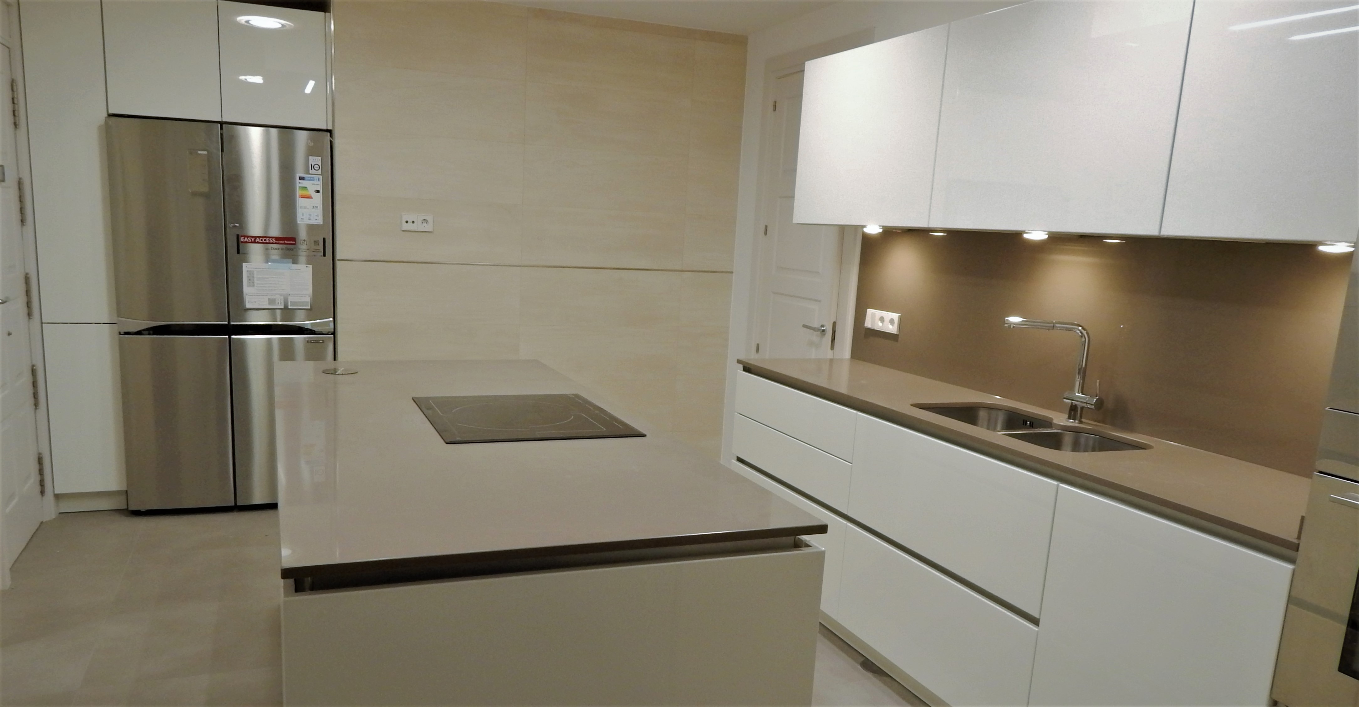 4030 lacado blanco alto brillo