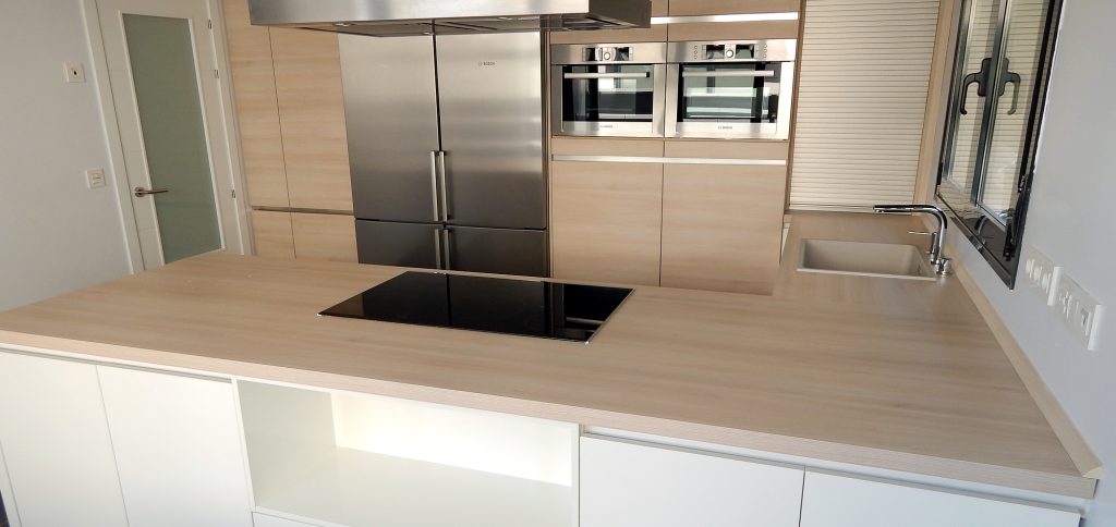 Muebles de cocina blanco alto brillo