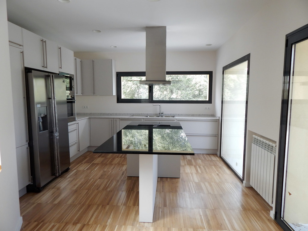 Muebles de cocina color satén