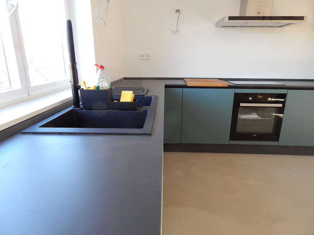 Muebles de cocina grafito y aguamarina